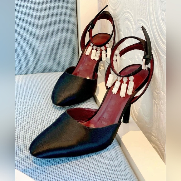 Nib $390 Staud embelished sandals